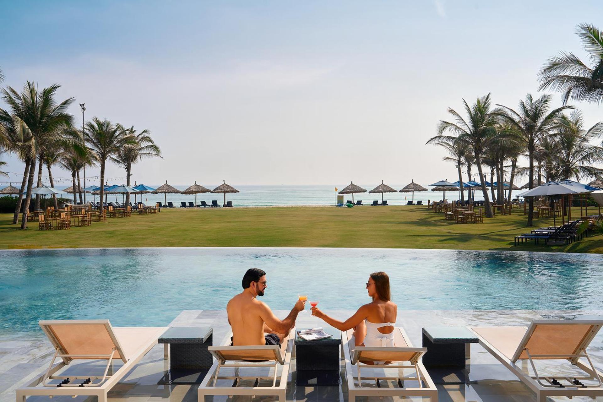Wyndham Hoi An Royal Beachfront Resort & Villas Buitenkant foto