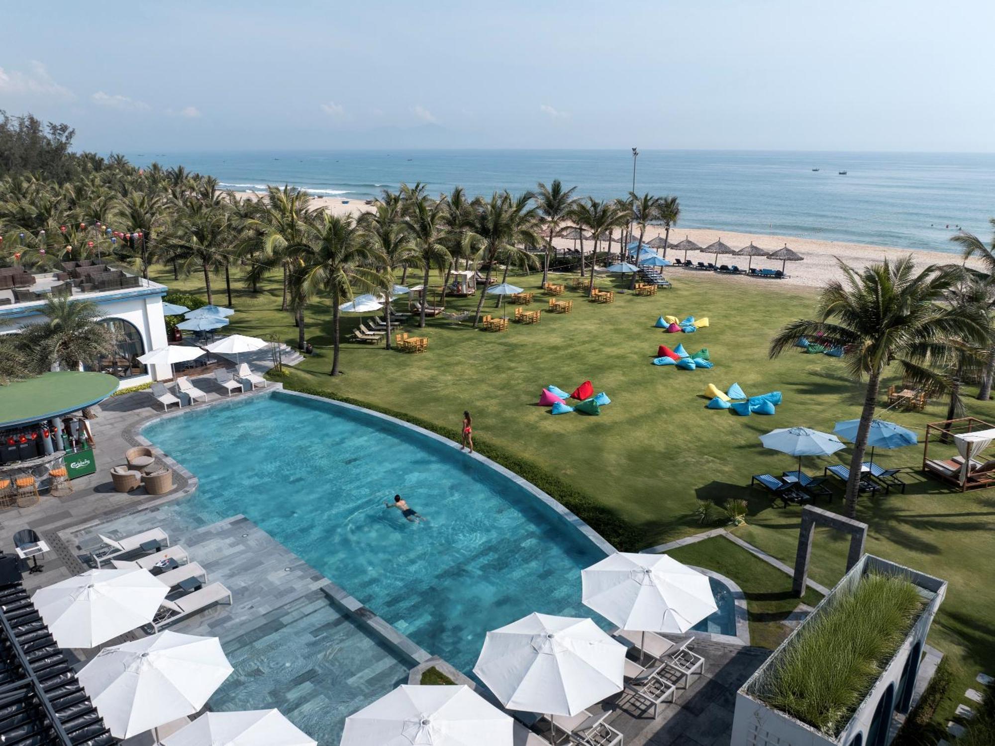 Wyndham Hoi An Royal Beachfront Resort & Villas Buitenkant foto