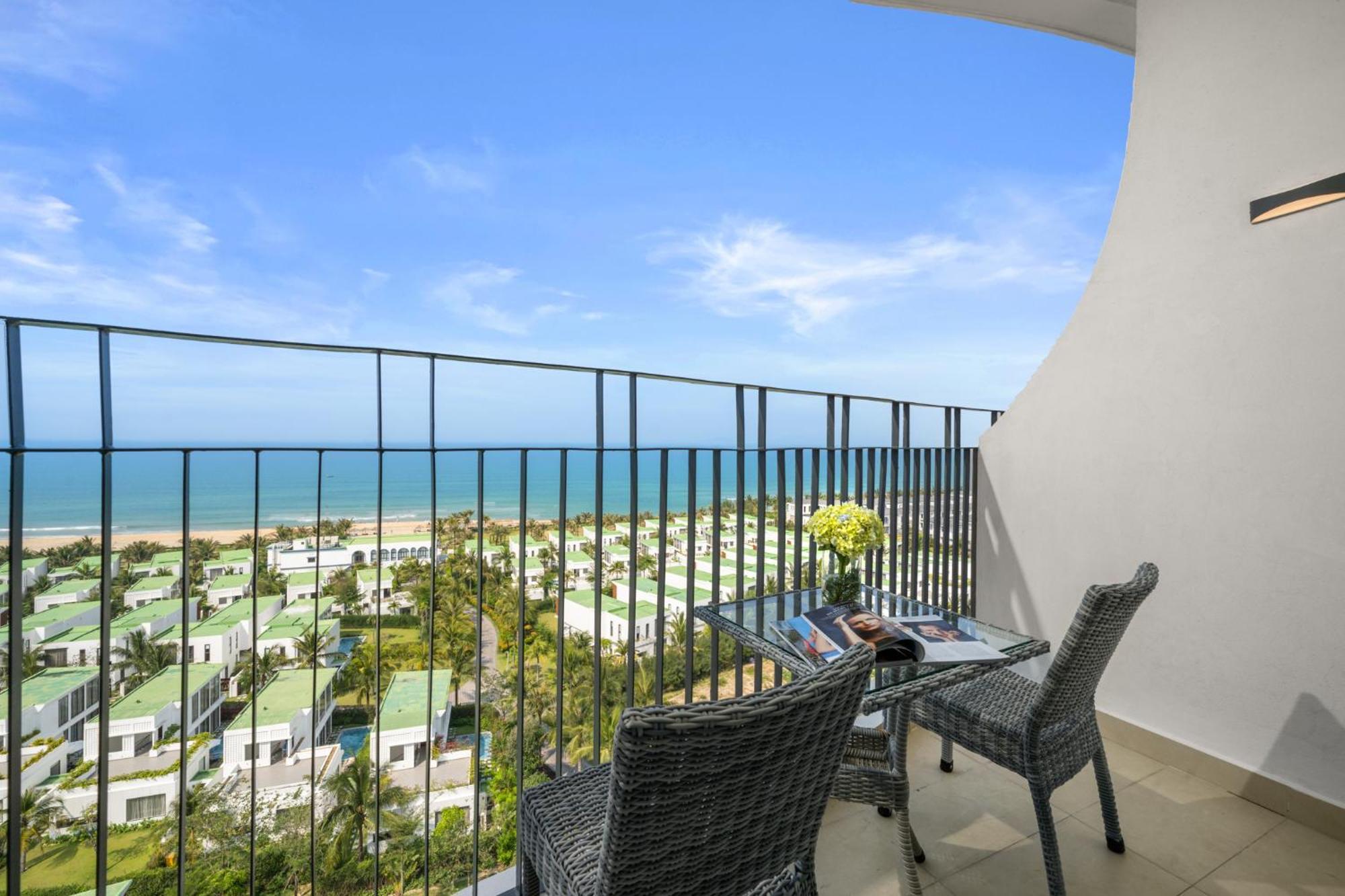 Wyndham Hoi An Royal Beachfront Resort & Villas Buitenkant foto